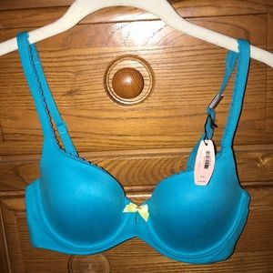 Victoria’s Secret bra